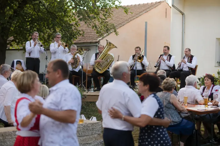 Dechovka: a música de sopro que deu voz à vida checa